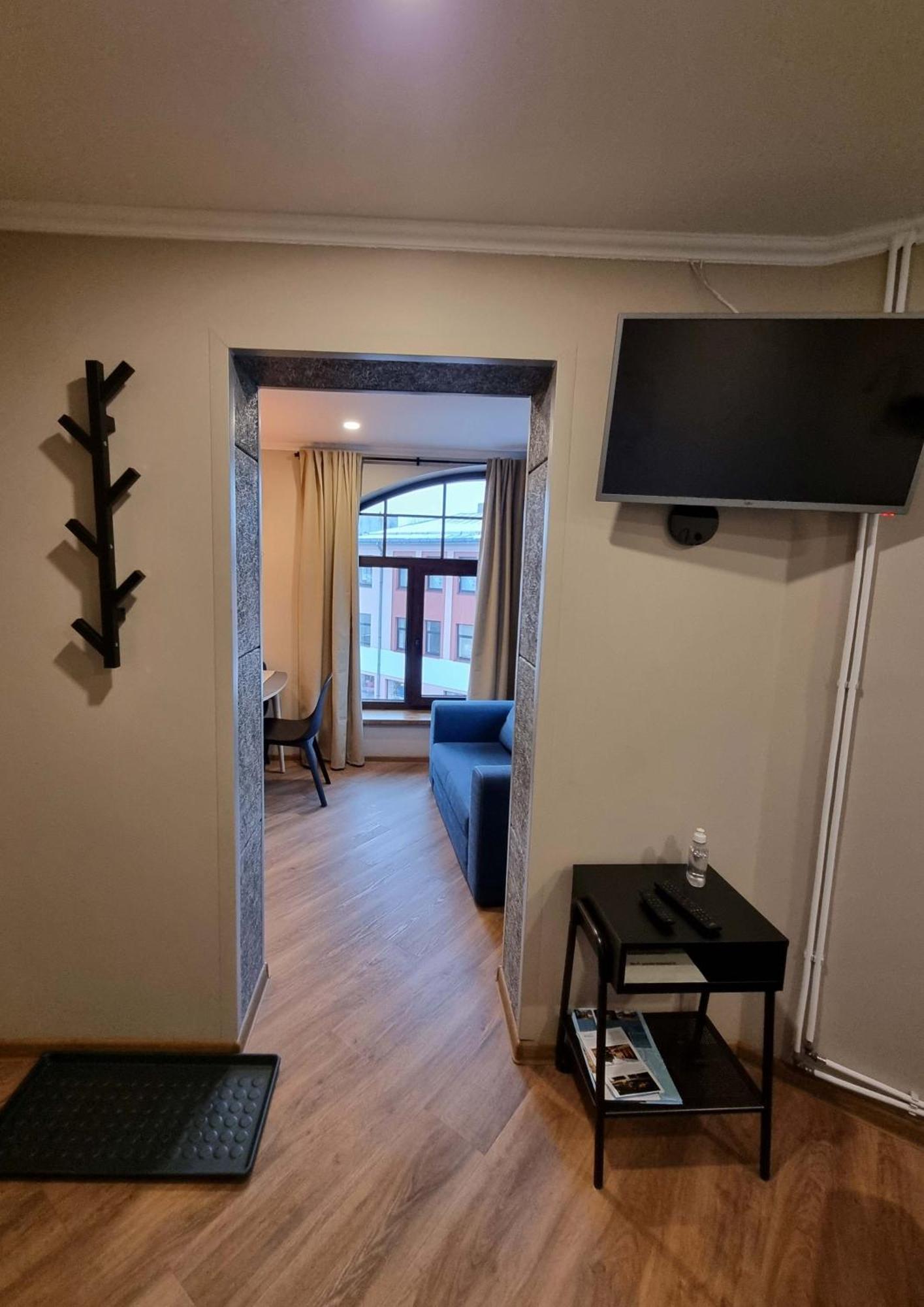 Apartamenti Aluksne Exterior photo